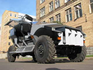 Illustration for article titled Este extraño coche militar puede ser la respuesta de Rusia al Humvee